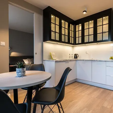 Tartaczna Street Apartment *