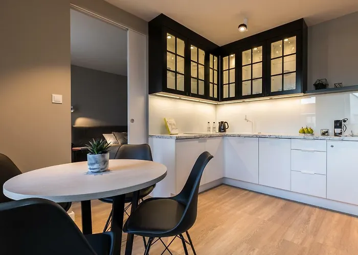 Tartaczna Street Apartman *